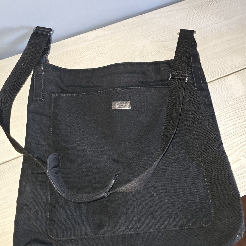 Gucci Black Crossbody Messenger Bag. - Picture 2 of 7